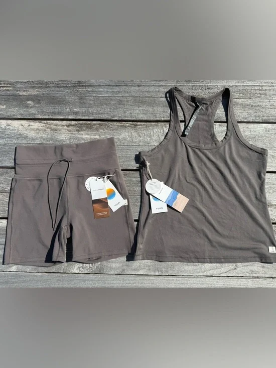 VUORI Set Lux Racerback Tank + Daily Short Set Chia Brown Size Medium NWT $113 - Picture 1 of 7